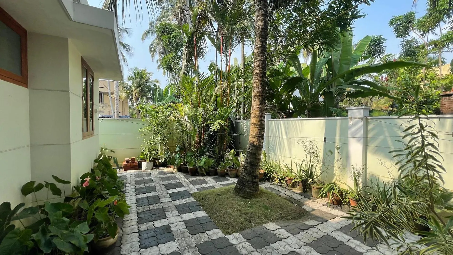 Pinky'S Villa Thiruvananthapuram 0*,