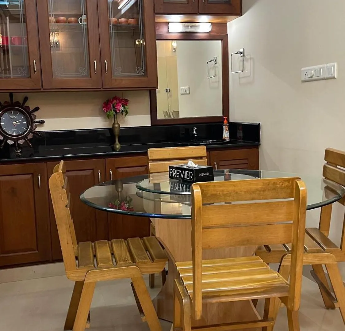 Pinky'S Villa Thiruvananthapuram 0*,